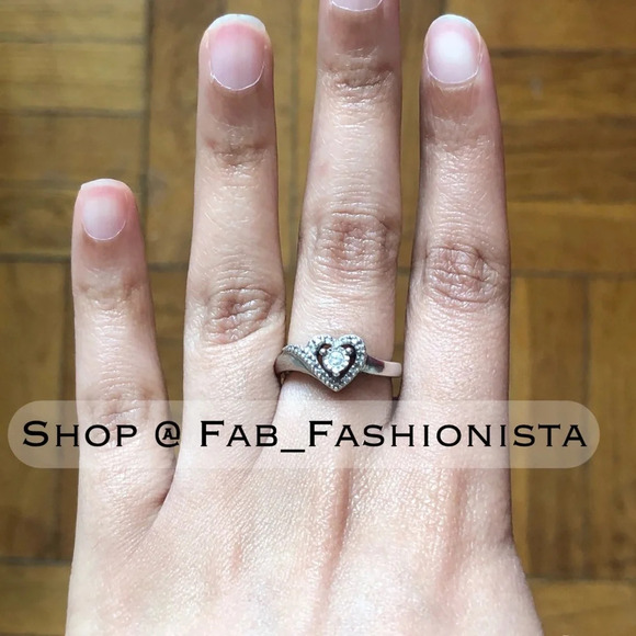 Diamond Heart Promise Ring in Sterling Silver size 6 1/10 CT. T.W. - Picture 5 of 12